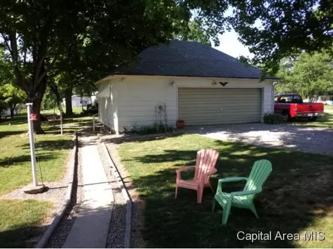 205 Ebony, Thayer, IL 62689 photo 5