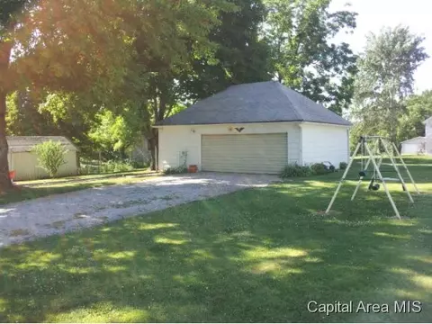 205 Ebony, Thayer, IL 62689 photo 6