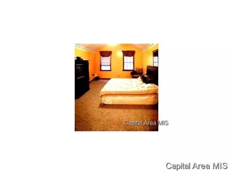 1713 Bent Oak Dr, Springfield, IL 62704 photo 6