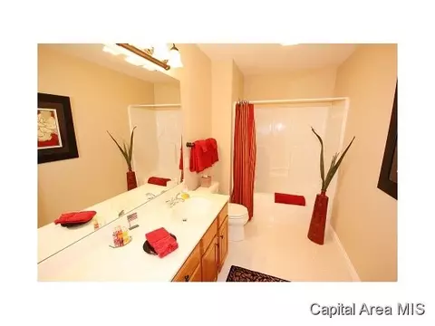 2621 Dickens Dr, Springfield, IL 62711 photo 22