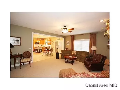 2621 Dickens Dr, Springfield, IL 62711 photo 7