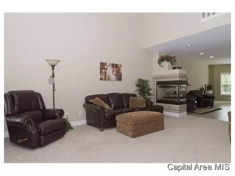7305 Preston, Springfield, IL 62711 photo 3