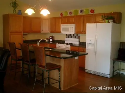 2915 Cronin, Springfield, IL 62711 photo 4