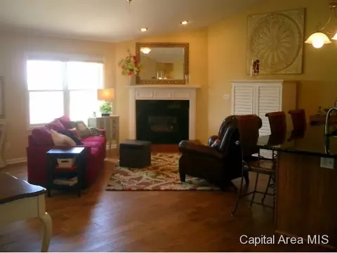 2915 Cronin, Springfield, IL 62711 photo 3