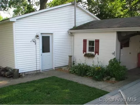 504 W Jackson, Athens, IL 62613 photo 4