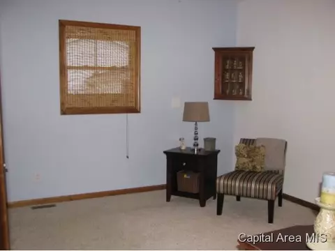504 W Jackson, Athens, IL 62613 photo 12