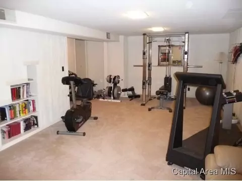 10 Glen Eagle Dr, Springfield, IL 62704 photo 9