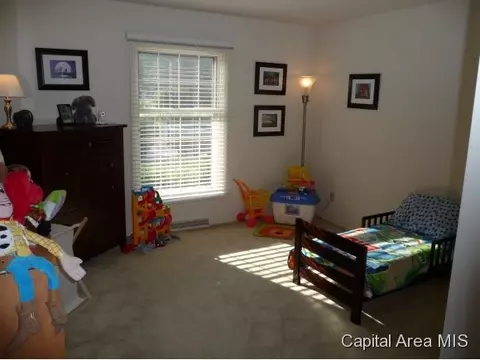 10 Glen Eagle Dr, Springfield, IL 62704 photo 8