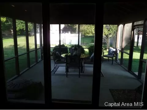 10 Glen Eagle Dr, Springfield, IL 62704 photo 10
