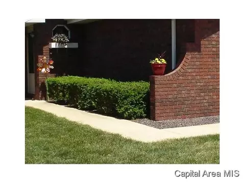 2405 Raleigh, Springfield, IL 62704 photo 2