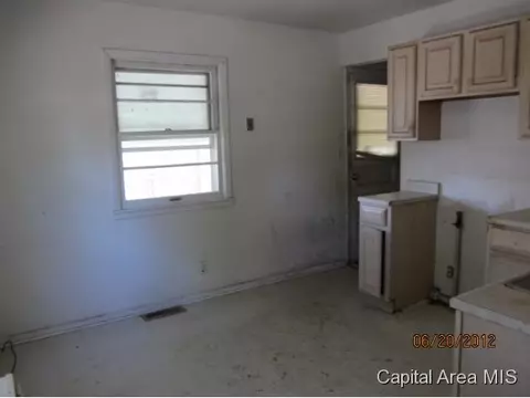 49 Midland Ct, Springfield, IL 62702 photo 4