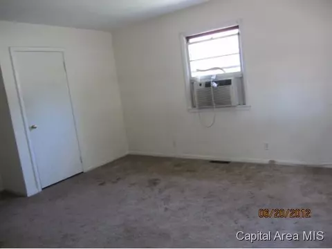 49 Midland Ct, Springfield, IL 62702 photo 3