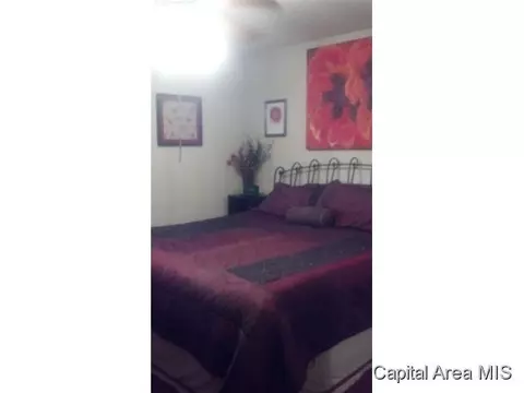 3012 Sherborn, Springfield, IL 62702 photo 2