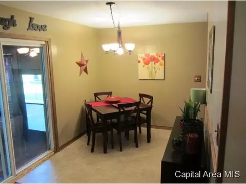 1646 W Enos, Springfield, IL 62702 photo 8