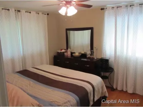 1646 W Enos, Springfield, IL 62702 photo 9