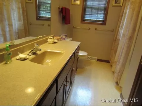 3608 Spanish Trce, Springfield, IL 62711 photo 8