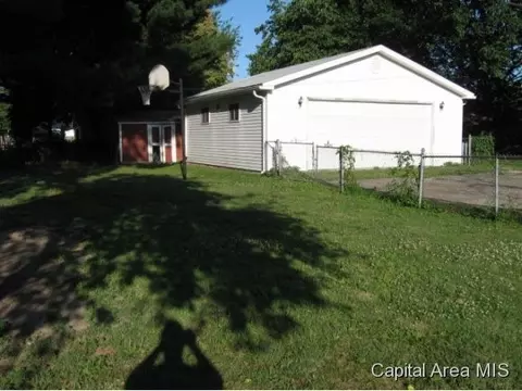 110 Elm, Thayer, IL 62689 photo 14