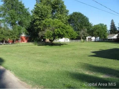 110 Elm, Thayer, IL 62689 photo 17