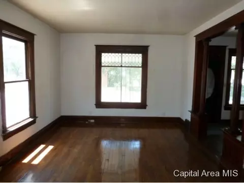 1218 S Spg, Springfield, IL 62704 photo 3