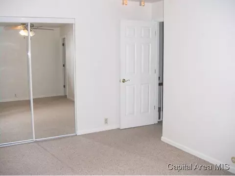 12 Sycamore Row, Springfield, IL 62702 photo 8