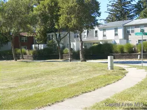 12 Sycamore Row, Springfield, IL 62702 photo 2