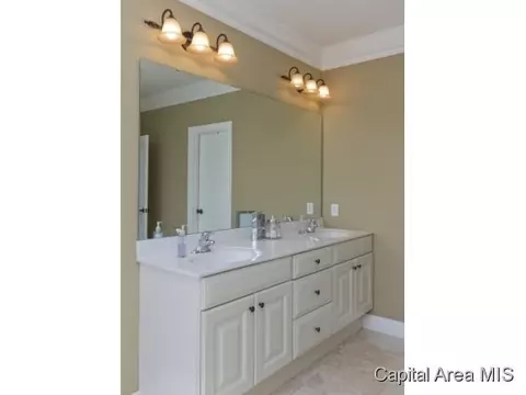 2405 Wimbledon, Springfield, IL 62704 photo 14