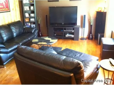 595 E Andrew Rd, Springfield, IL 62707 photo 5