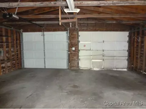 1145 N Walnut, Springfield, IL 62702 photo 4