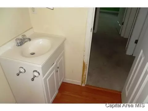 805 Diane, Springfield, IL 62702 photo 3