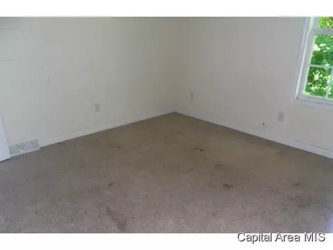 805 Diane, Springfield, IL 62702 photo 4