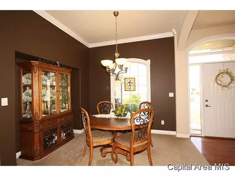 2708 Newcastle, Springfield, IL 62711 photo 11