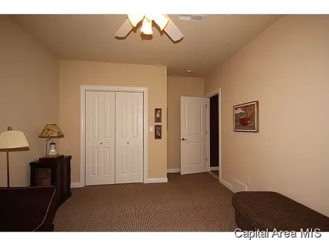 2708 Newcastle, Springfield, IL 62711 photo 19