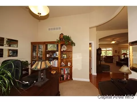 2708 Newcastle, Springfield, IL 62711 photo 22