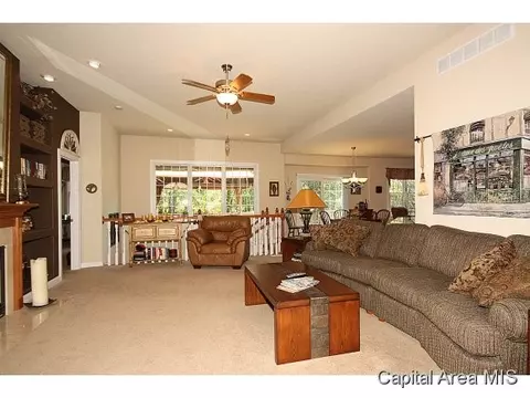 2708 Newcastle, Springfield, IL 62711 photo 6