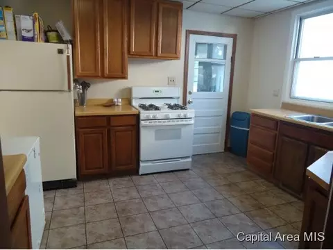 927 W Calhoun, Springfield, IL 62702 photo 5