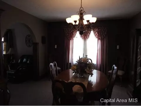 2441 S 6th, Springfield, IL 62703 photo 8