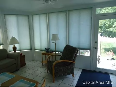 2441 S 6th, Springfield, IL 62703 photo 10
