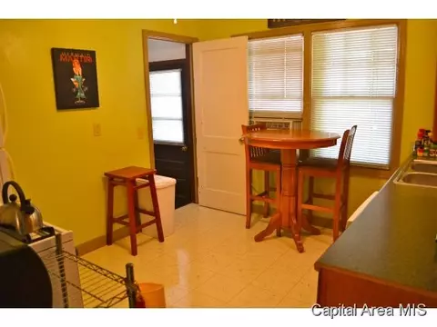 3021 Thayer, Springfield, IL 62704 photo 5