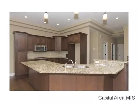 5813 Hedley Rd, Springfield, IL 62711 photo 9