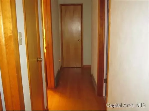 1204 Wickford Dr, Springfield, IL 62704 photo 9