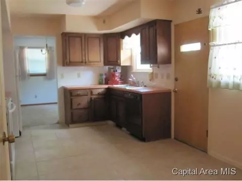 1204 Wickford Dr, Springfield, IL 62704 photo 7