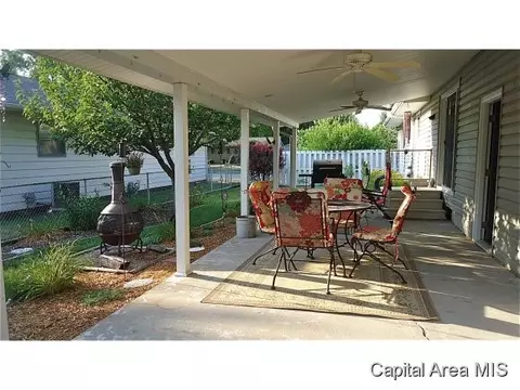 2069 Faringdon, Springfield, IL 62702 photo 6