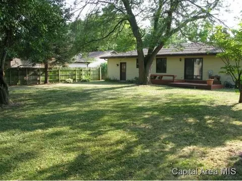3316 Kimberly Dr, Springfield, IL 62704 photo 2
