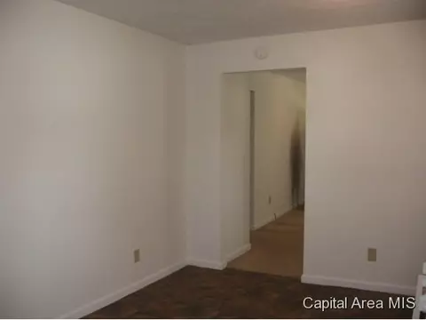 2431 S 10th, Springfield, IL 62703 photo 4