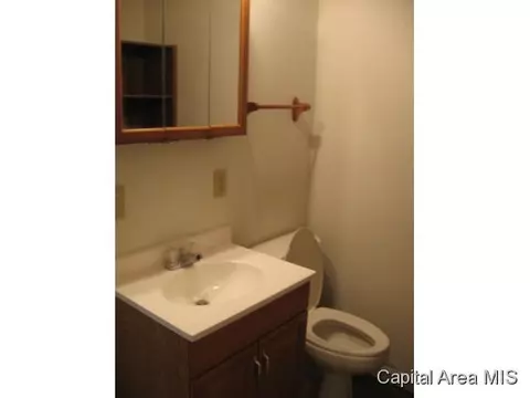 2431 S 10th, Springfield, IL 62703 photo 9