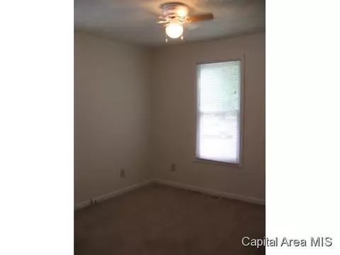 2431 S 10th, Springfield, IL 62703 photo 7