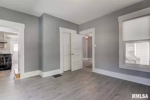 1424 N 4th St, Springfield, IL 62702 photo 14