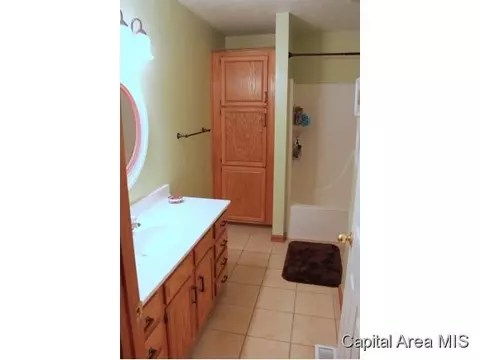 802 N Bitterroot, Athens, IL 62613 photo 7