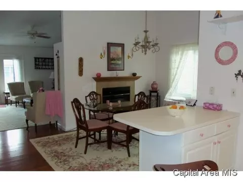2810 Dryden, Springfield, IL 62711 photo 7