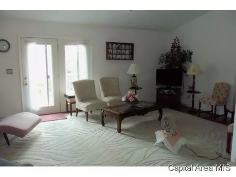 2810 Dryden, Springfield, IL 62711 photo 3